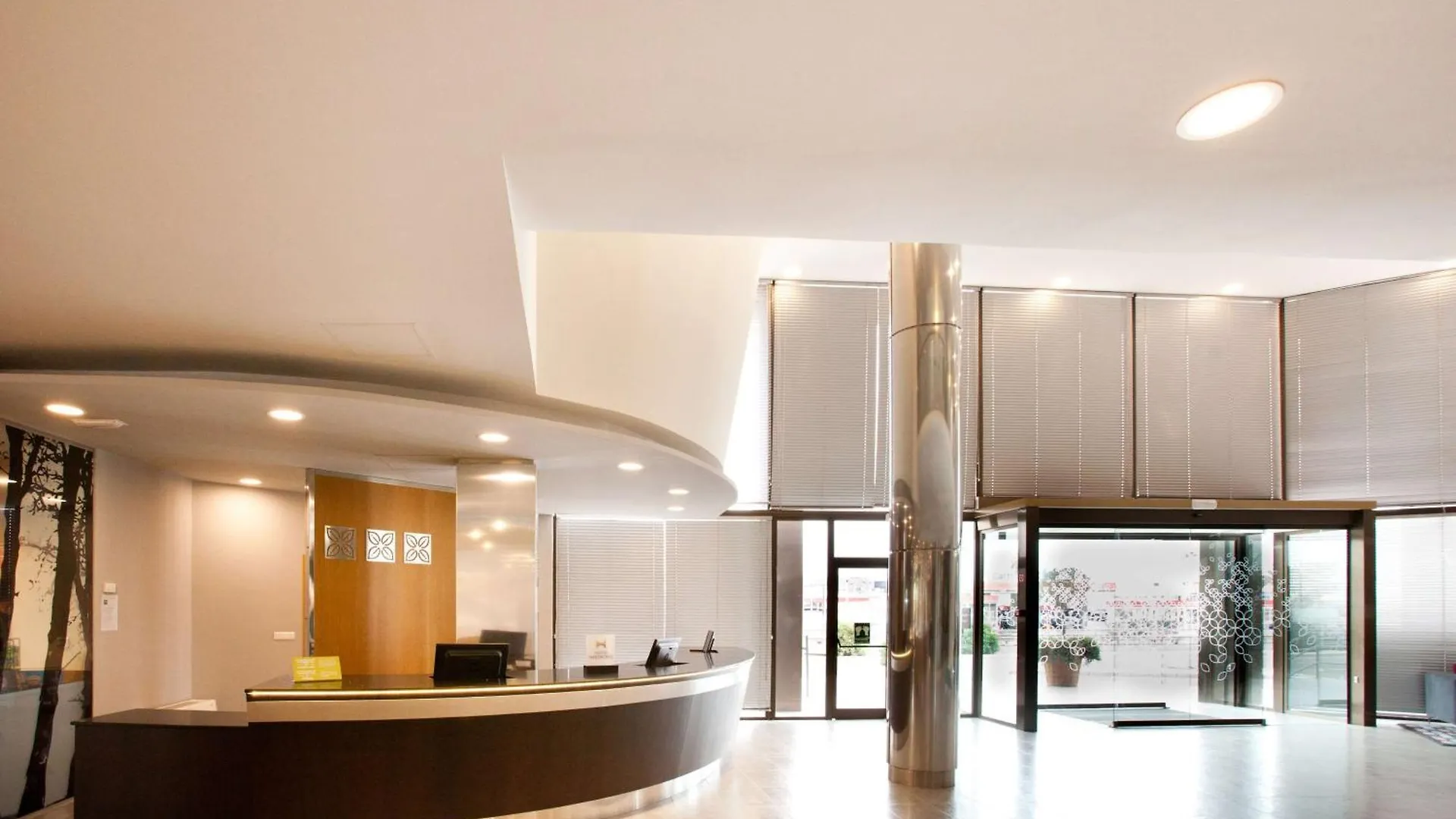 Hilton Garden Inn Málaga 4*,  Spanien